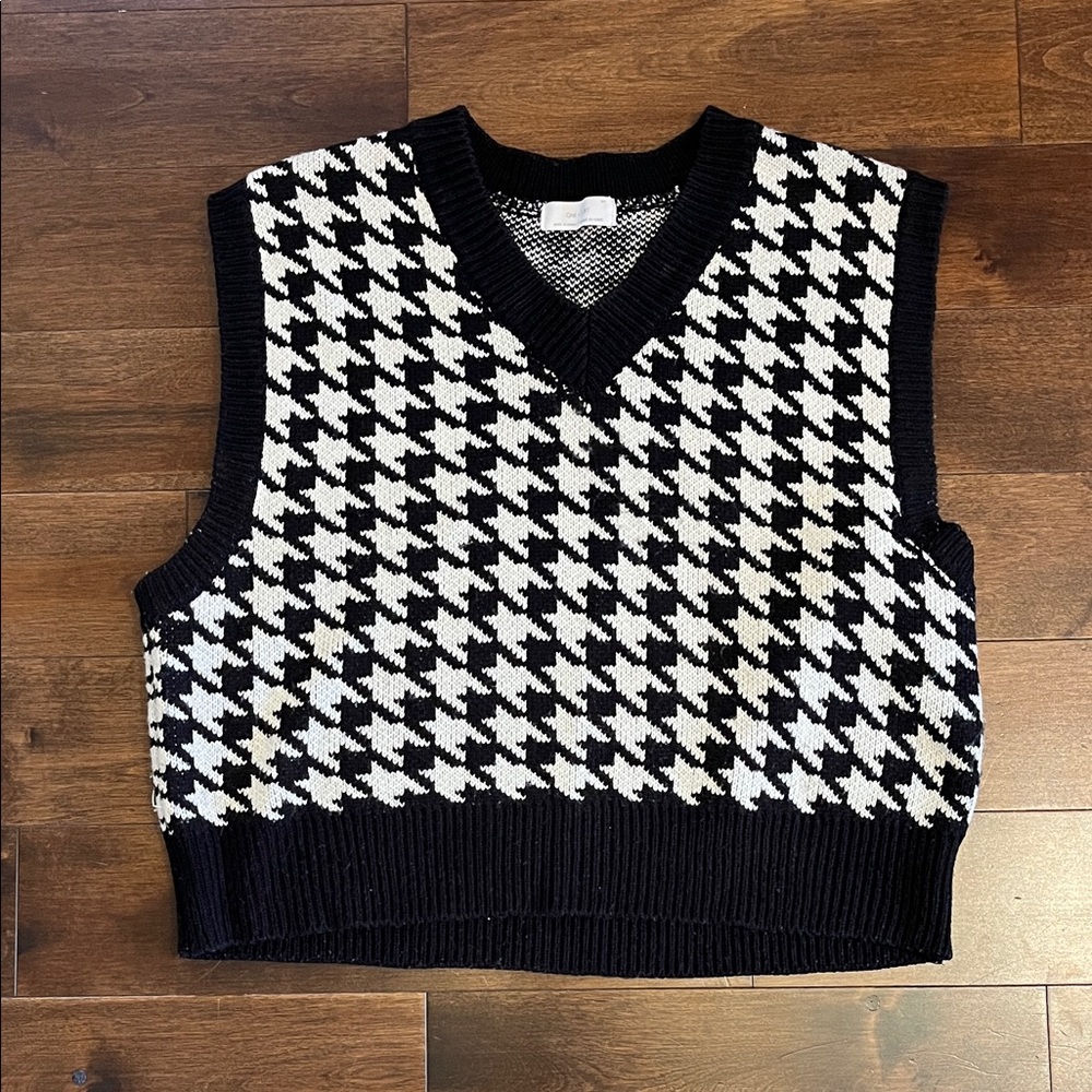 OAK + FORT B&W Sweater Vest